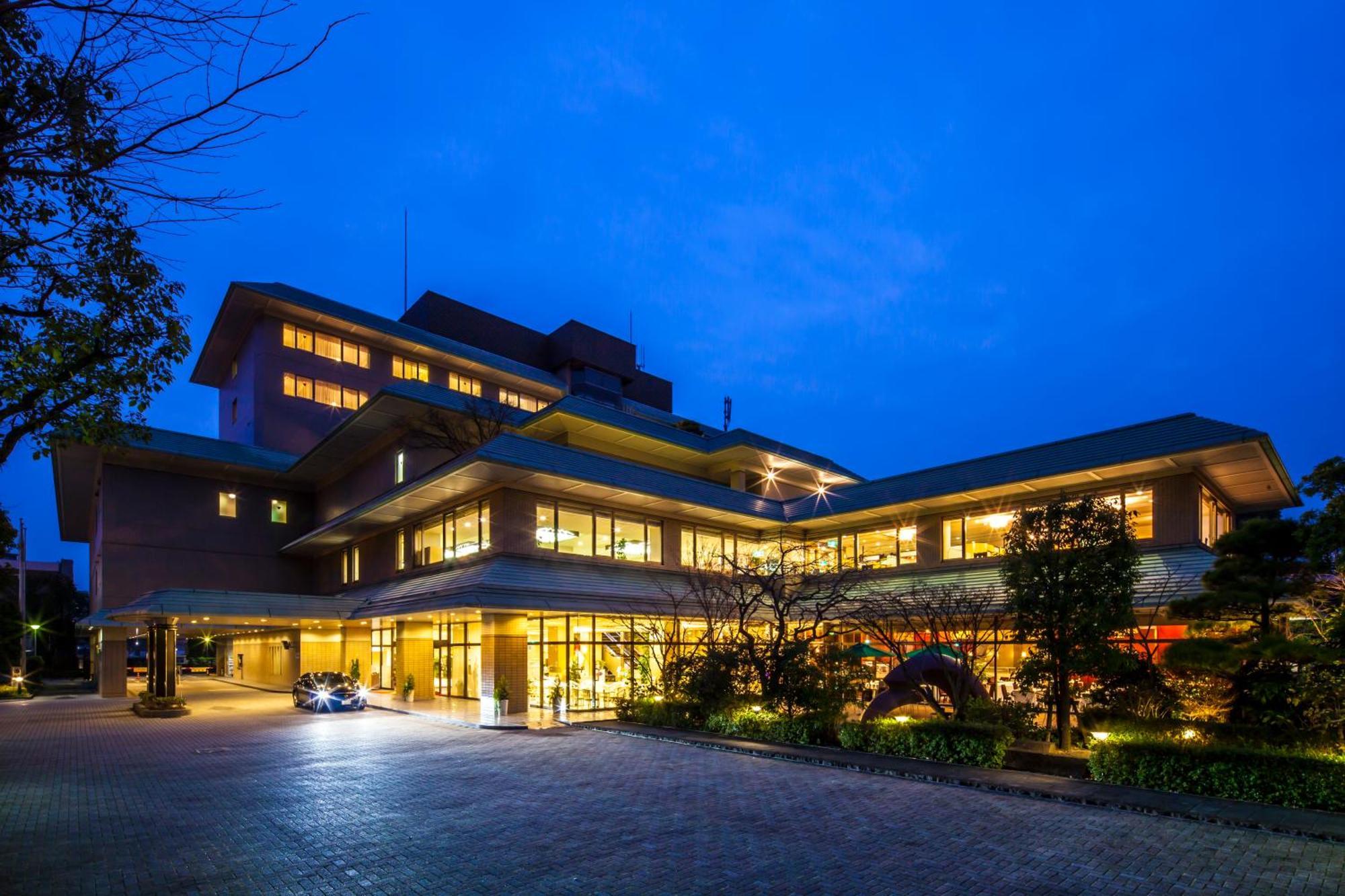 Kkr Hotel Кумамото Экстерьер фото