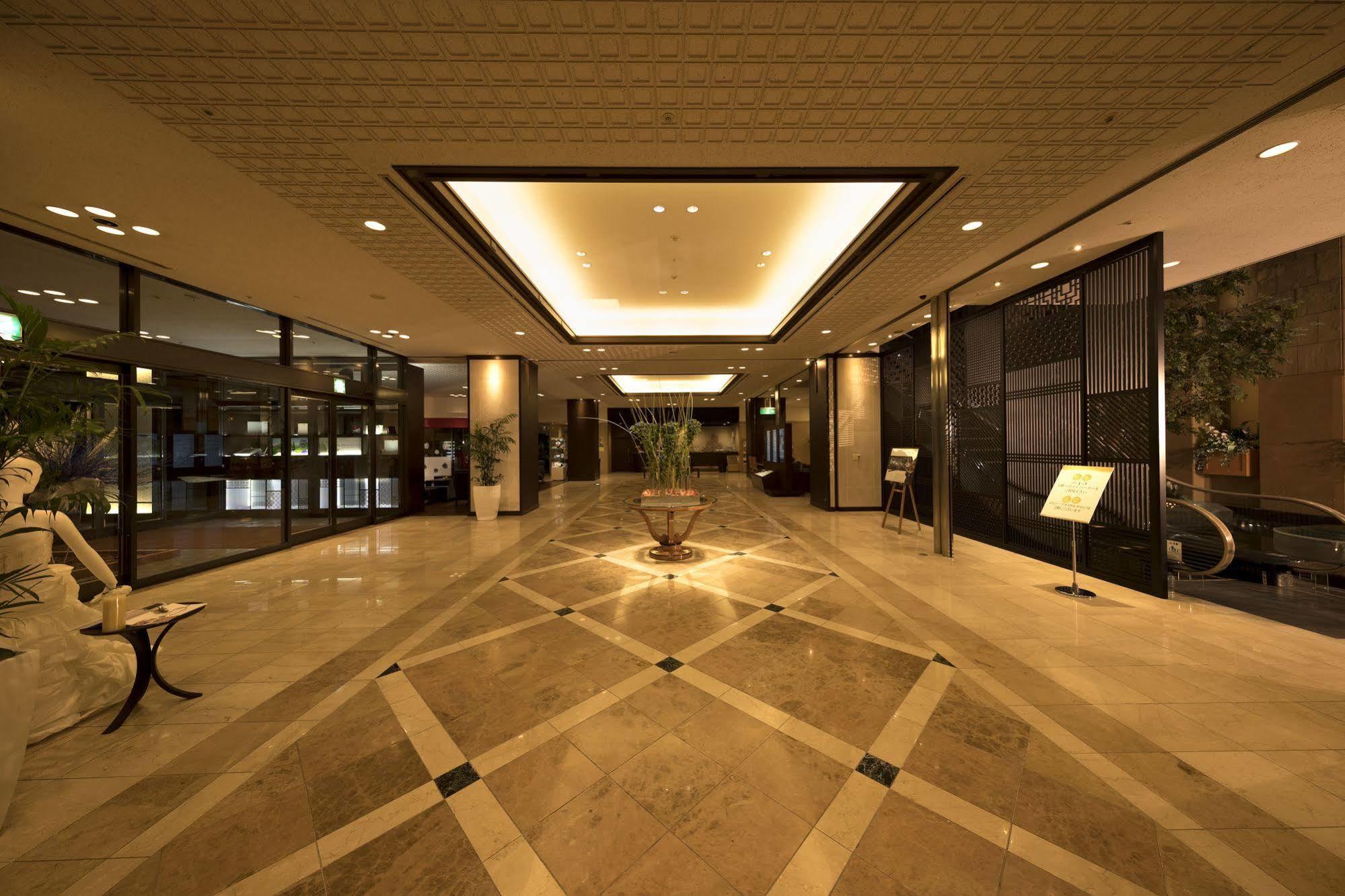 Kkr Hotel Кумамото Экстерьер фото